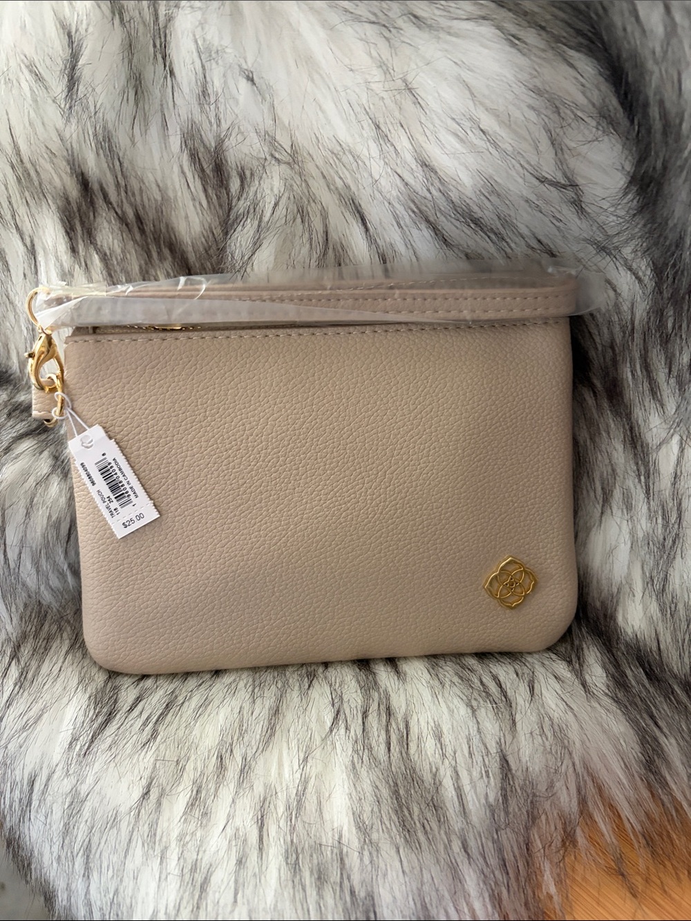 Kendra Scott Taupe Beige Wristlet travel pouch.